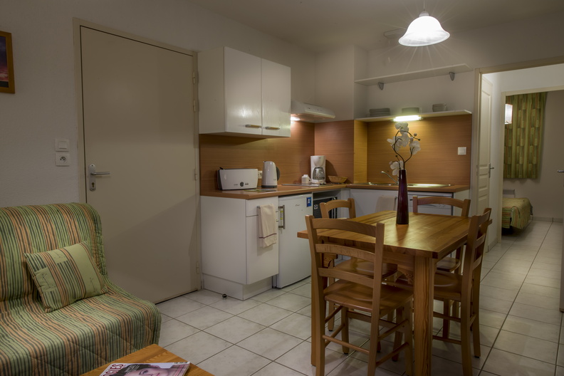 Domaine du Green, appartement tout confort avec coin cuisine équipé avec lave-vaisselle